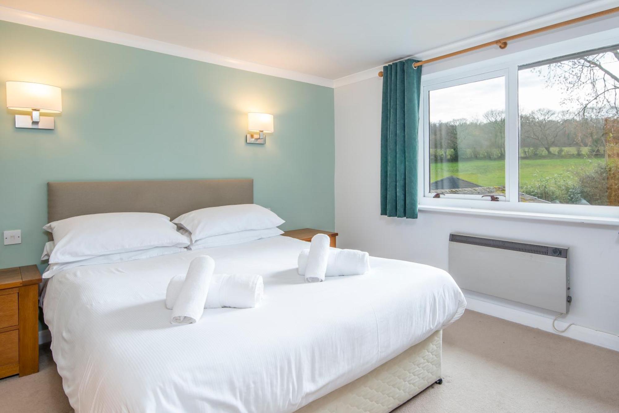 Trewern Arms Hotel Nevern Eksteriør billede